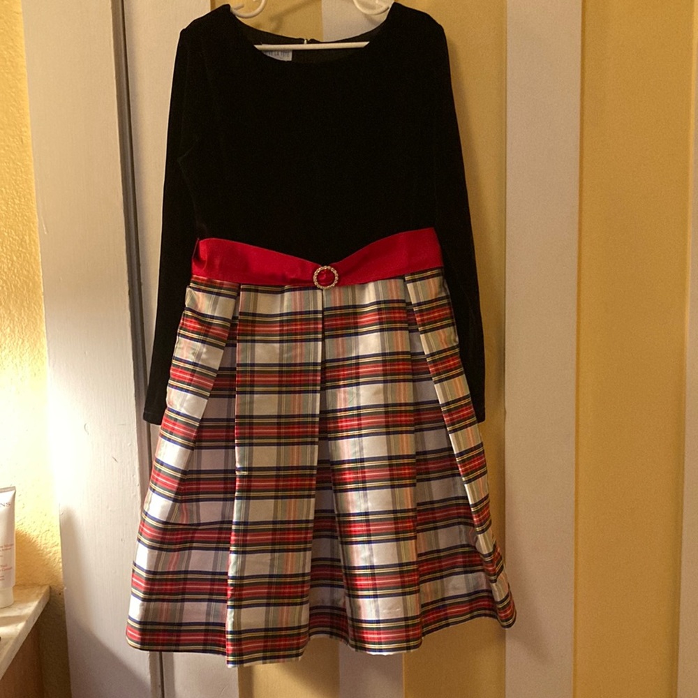 NWT Girls Holiday dress - size 10